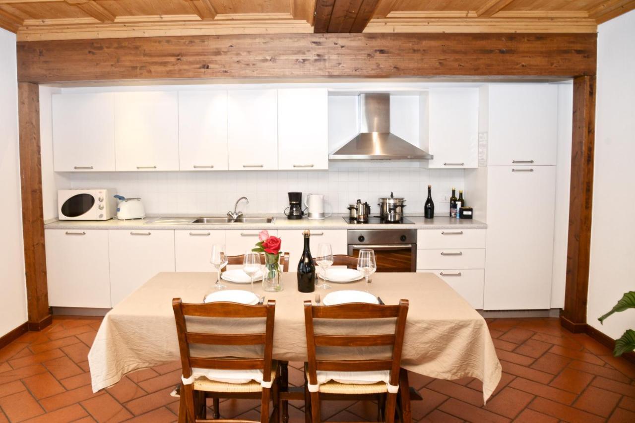 Appartamenti Casa Lory 贝拉焦 外观 照片