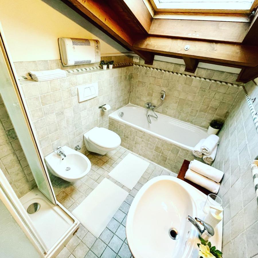 Appartamenti Casa Lory 贝拉焦 外观 照片