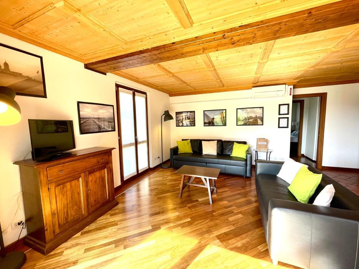 Appartamenti Casa Lory 贝拉焦 外观 照片